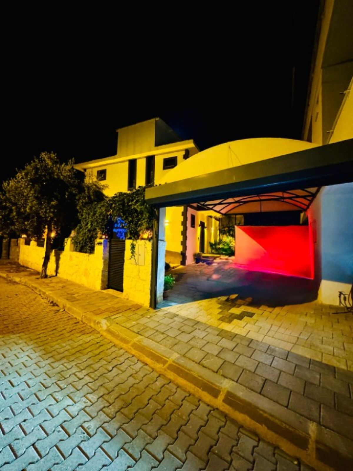 Villa Apifera